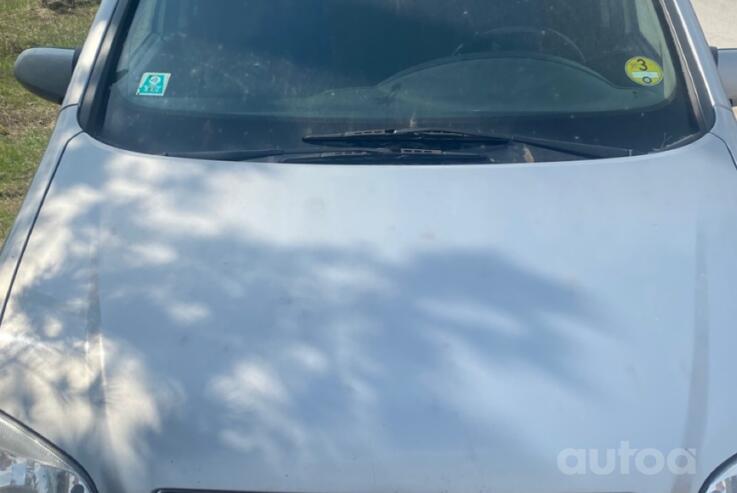 Opel Zafira A Minivan 5-doors
