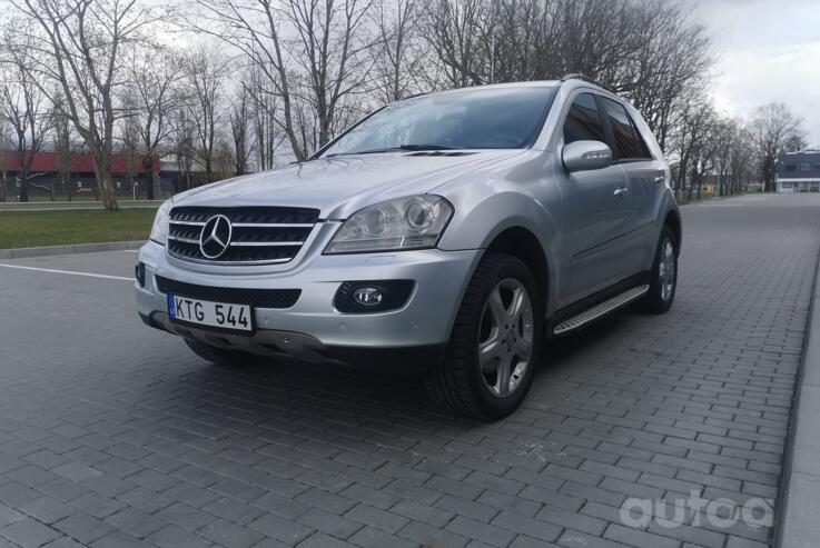 Mercedes-Benz M-Class W164 Crossover 5-doors