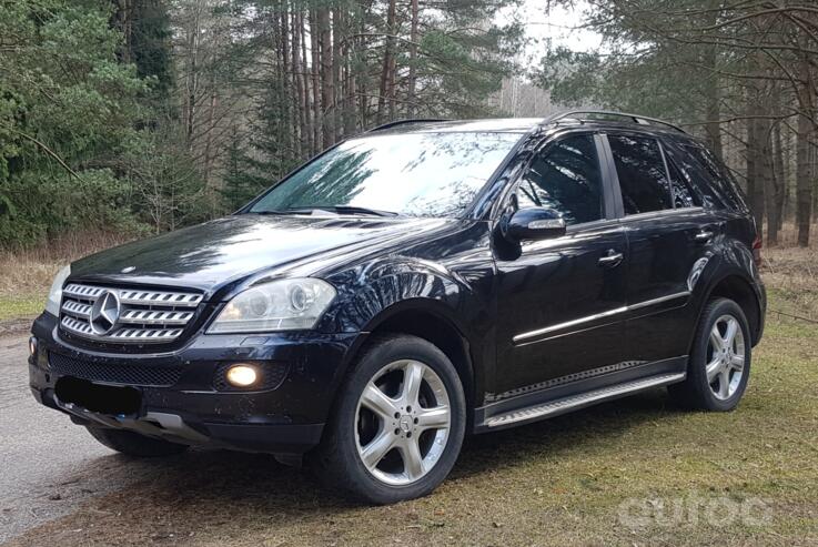 Mercedes-Benz M-Class W164 Crossover 5-doors