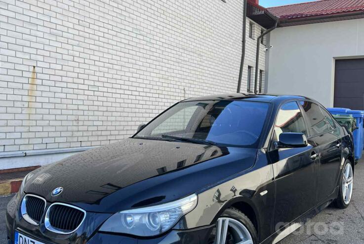 BMW 5 Series E60/E61 Sedan