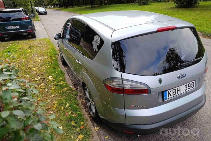 Ford S-Max