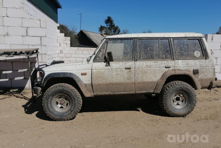 Mitsubishi Pajero 1 generation Wagon High Roof SUV 5-doors