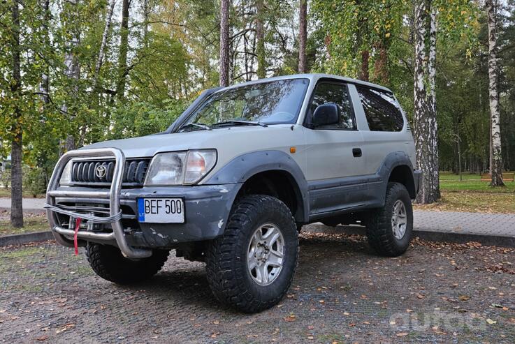 Toyota Land Cruiser Prado J90 SUV 3-doors