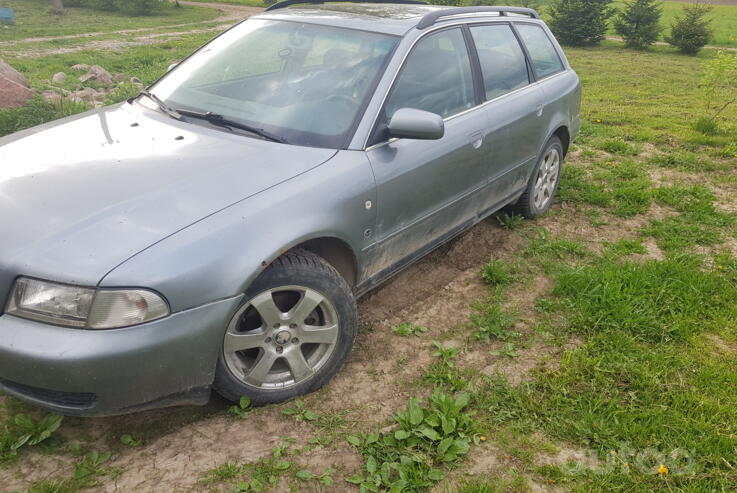 Audi A4 B5 Avant wagon 5-doors