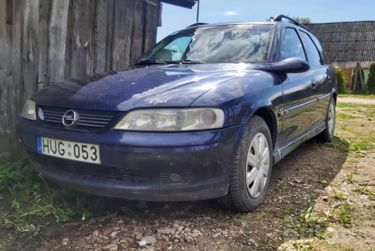 Opel Vectra B wagon 5-doors