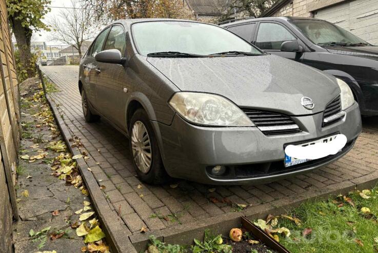 Nissan Primera P11 Sedan