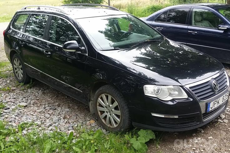Volkswagen Passat B6 wagon 5-doors