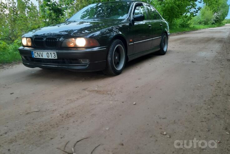 BMW 5 Series E39 Sedan 4-doors