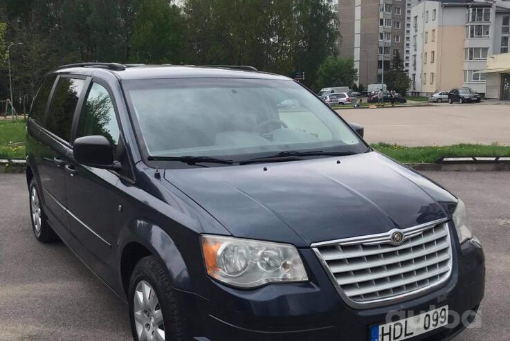 Chrysler Town & Country 5 generation [restyling]