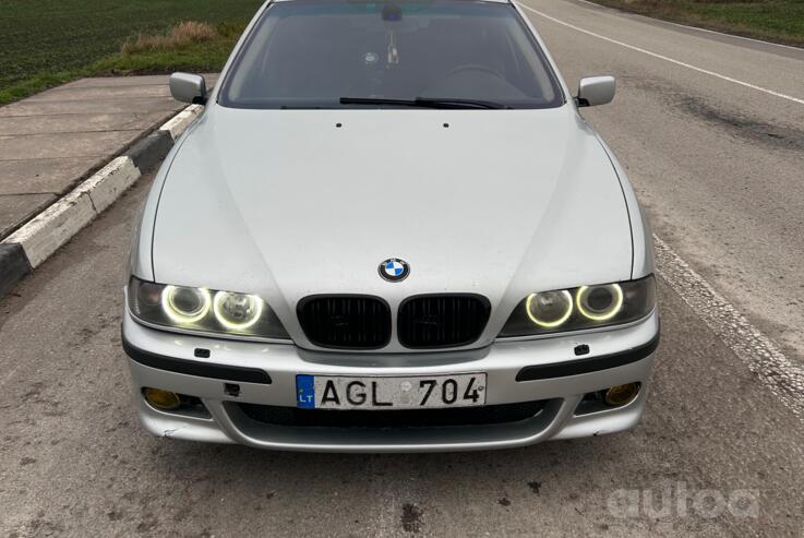 BMW 5 Series E39 Touring wagon