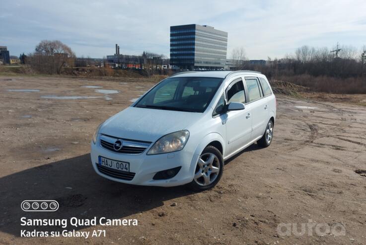 Opel Zafira B Minivan 5-doors