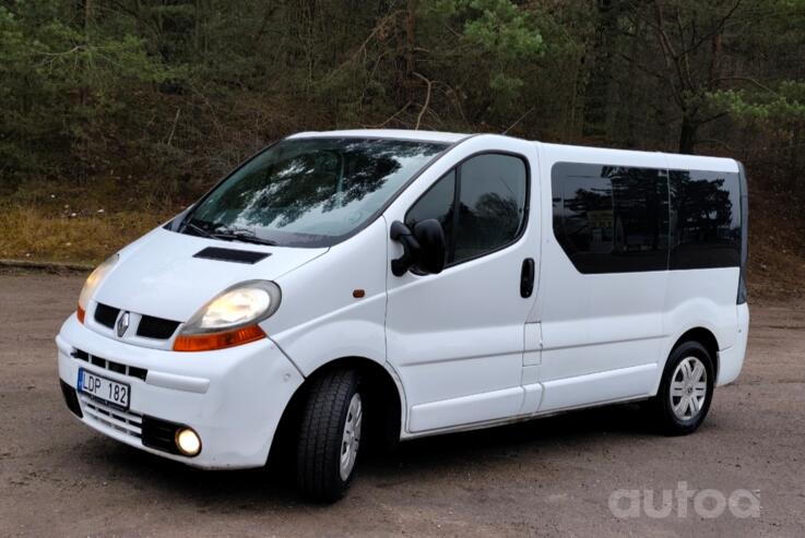 Renault Trafic 2 generation Minivan