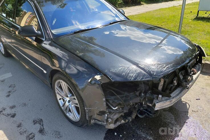 Audi A8 D3/4E Sedan