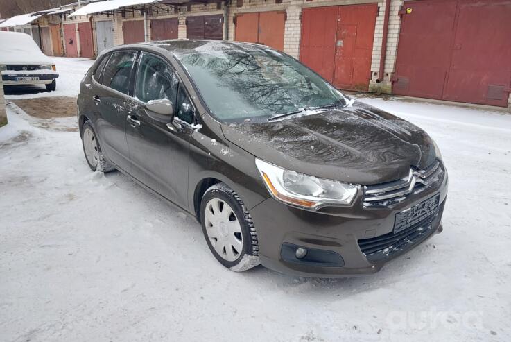 Citroen C4 2 generation Hatchback