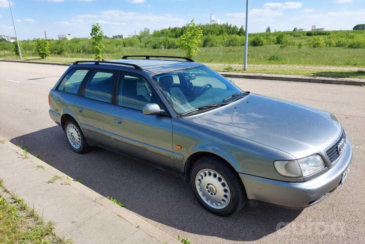 Audi A6 A4/C4 wagon