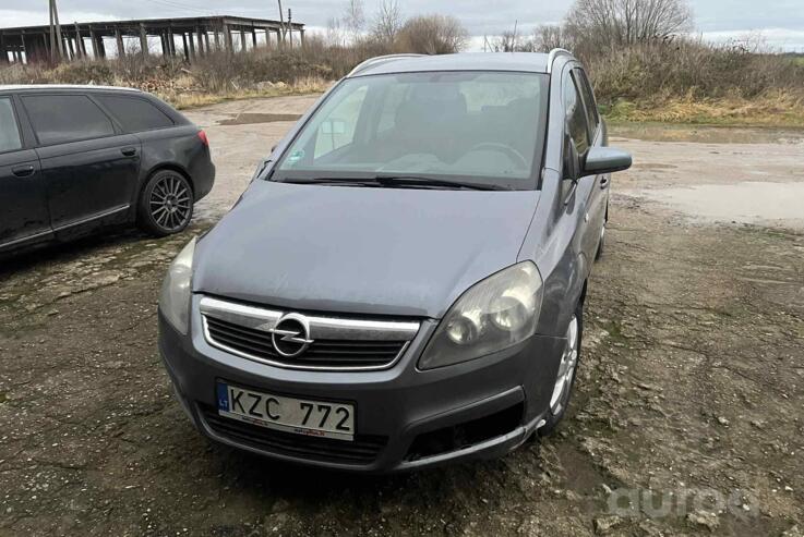 Opel Zafira B Minivan 5-doors