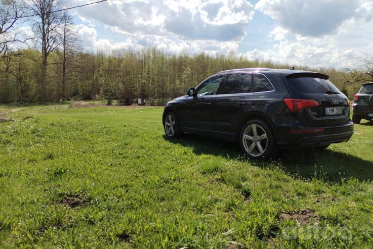 Audi Q5 8R Crossover