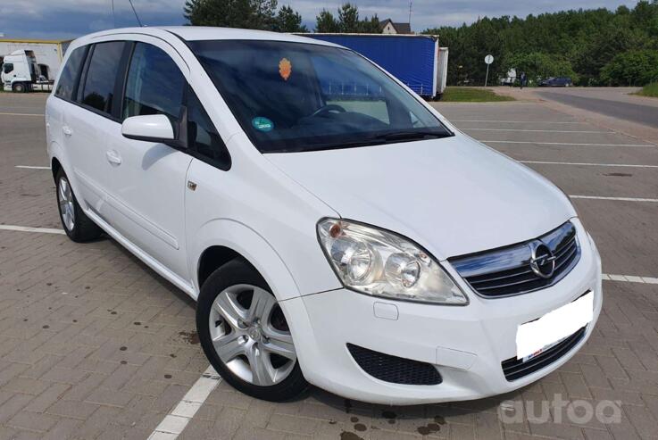 Opel Zafira B Minivan 5-doors
