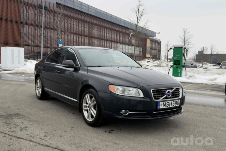 Volvo S80