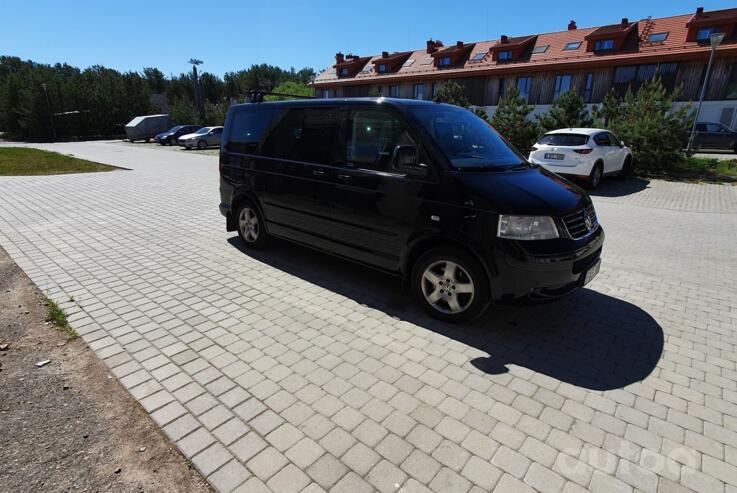 Volkswagen Multivan T5 Minivan