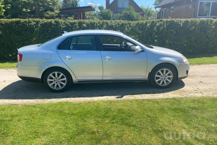 Volkswagen Jetta 5 generation Sedan 4-doors