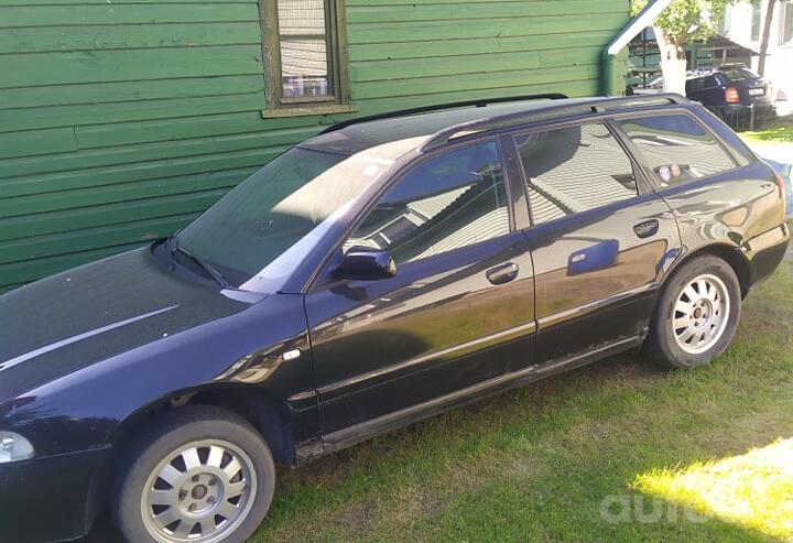 Audi A4 B5 [restyling] Avant wagon 5-doors