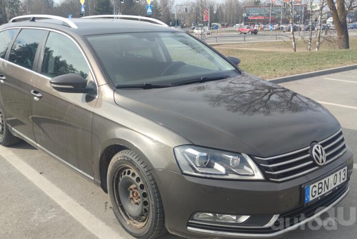 Volkswagen Passat B7 Variant wagon 5-doors