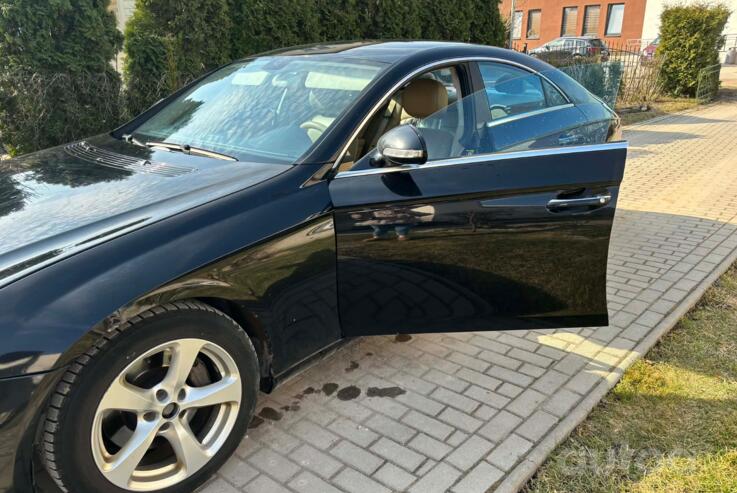 Mercedes-Benz CLS-Class C219 Sedan