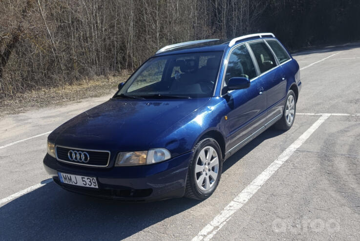 Audi A4 B5 Avant wagon 5-doors