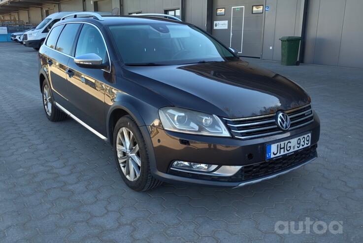 Volkswagen Passat Variant 1 generation wagon (5 doors)