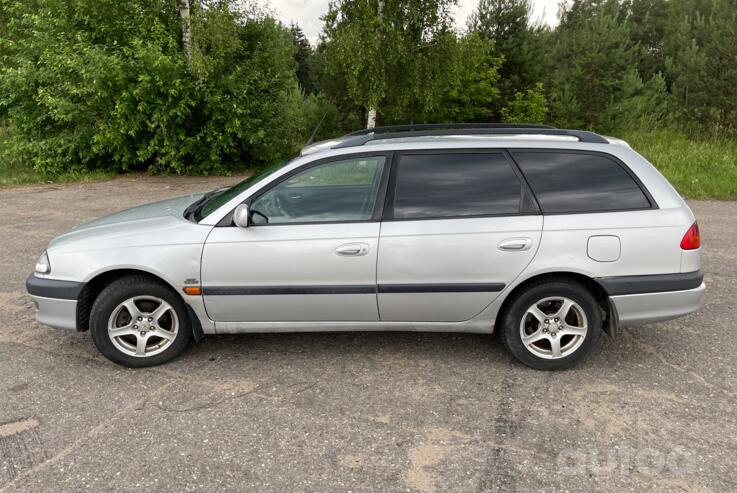 Toyota Avensis 1 generation wagon