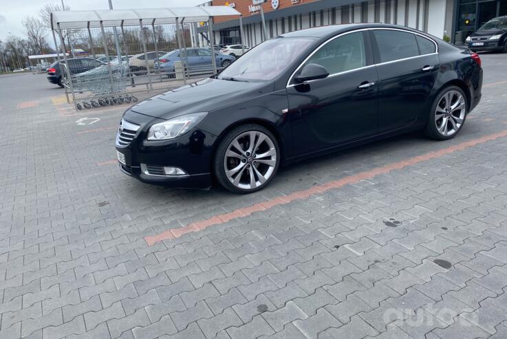 Opel Insignia A Sedan 4-doors
