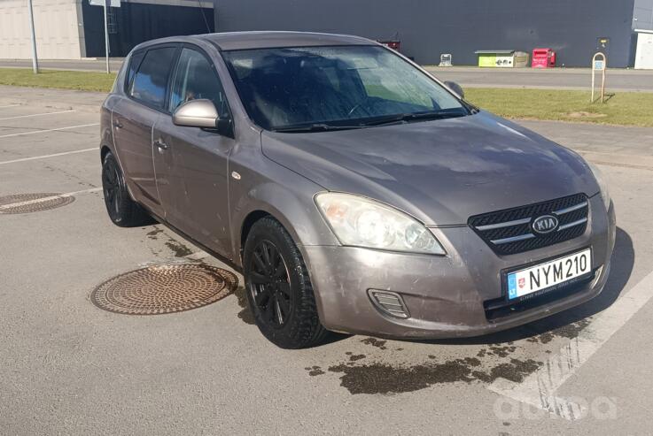 Kia Cee'd 1 generation Hatchback 5-doors