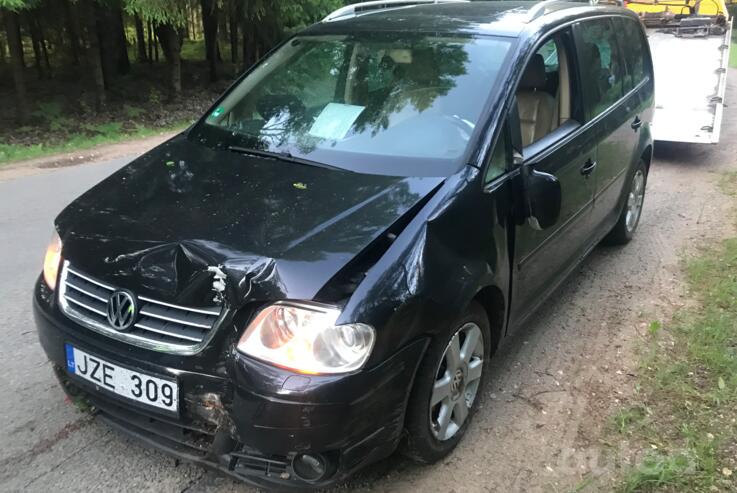 Volkswagen Touran 1 generation Minivan