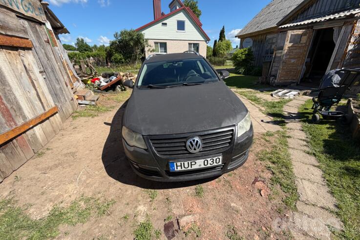 Volkswagen Passat B6 wagon 5-doors