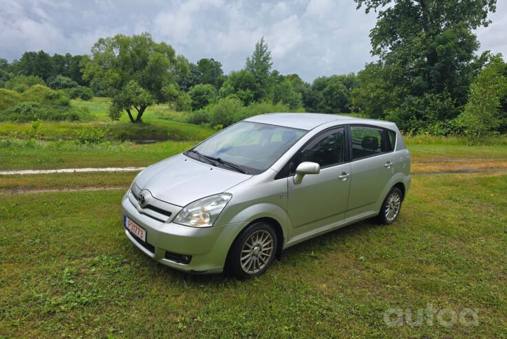 Toyota Corolla Verso 1 generation [restyling] Minivan