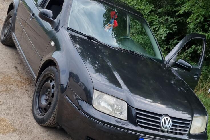 Volkswagen Bora 1 generation Sedan