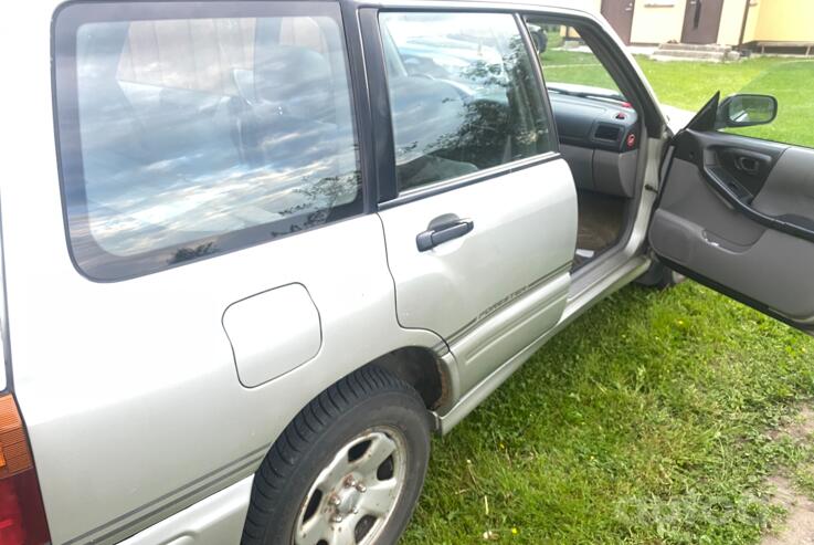 Subaru Forester 1 generation Crossover 5-doors