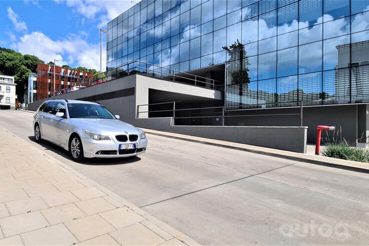 BMW 5 Series E60/E61 Touring wagon