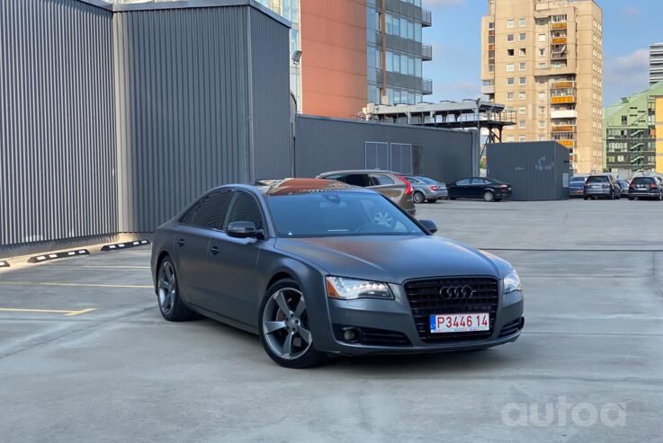Audi A8 D4/4H Sedan