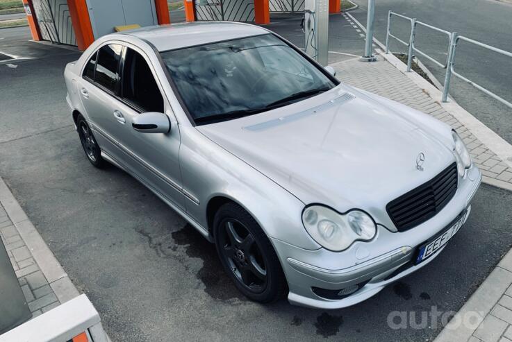 Mercedes-Benz C-Class W203/S203/CL203 Sedan 4-doors