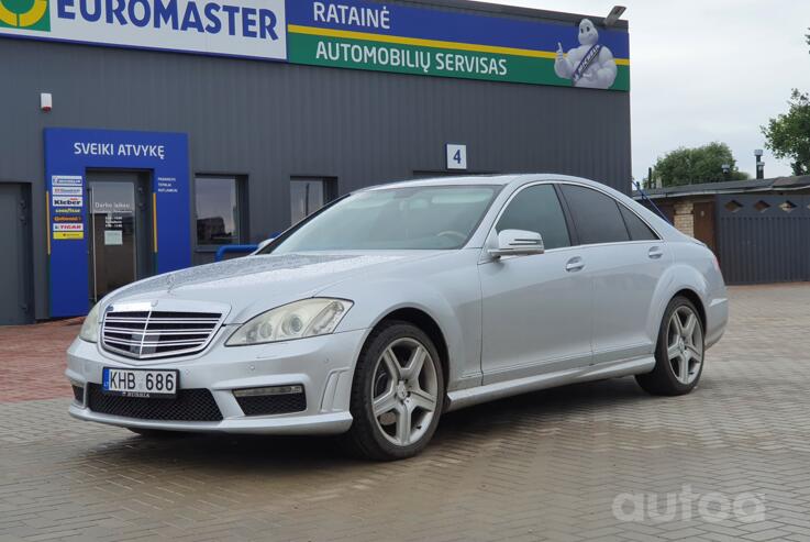 Mercedes-Benz S-Class W221 Sedan 4-doors