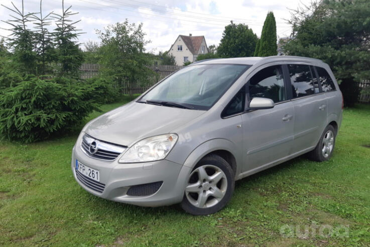 Opel Zafira B Minivan 5-doors