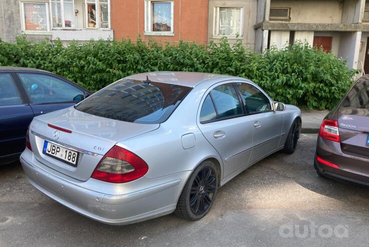 Mercedes-Benz E-Class W211/S211 Sedan 4-doors