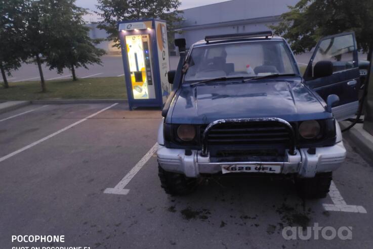 Mitsubishi Pajero 2 generation Metal Top SUV 3-doors