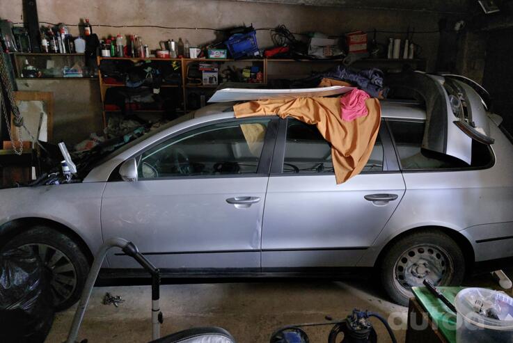 Volkswagen Passat B6 wagon 5-doors