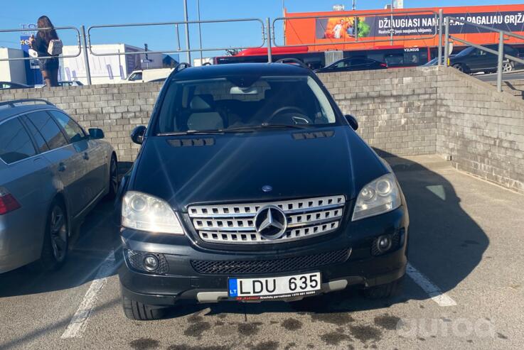Mercedes-Benz M-Class W164 Crossover 5-doors