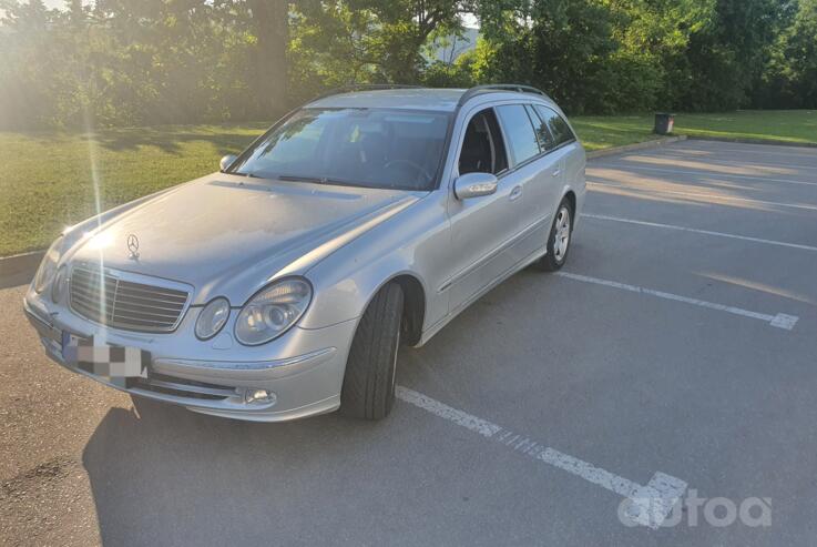 Mercedes-Benz E-Class W211/S211 wagon 5-doors