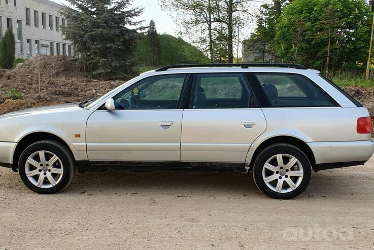 Audi A6 A4/C4 wagon
