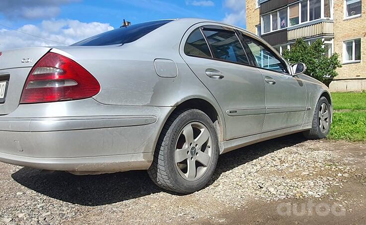 Mercedes-Benz E-Class W211 Sedan
